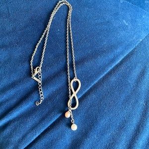 Vantel Pearl necklace